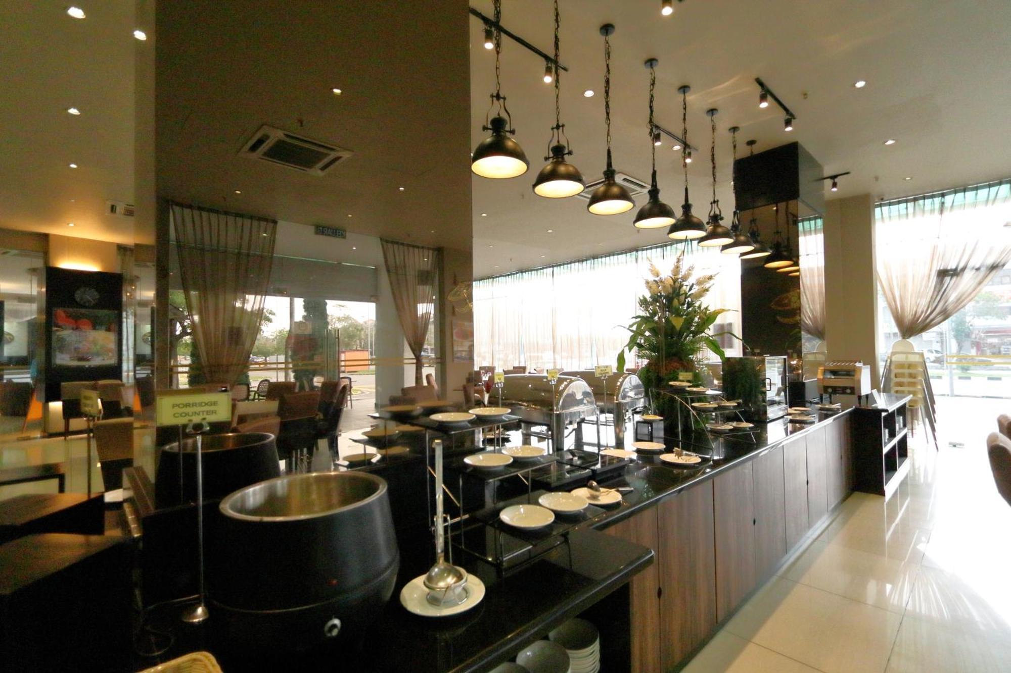 The Guest Hotel & Spa Port Dickson Exteriör bild