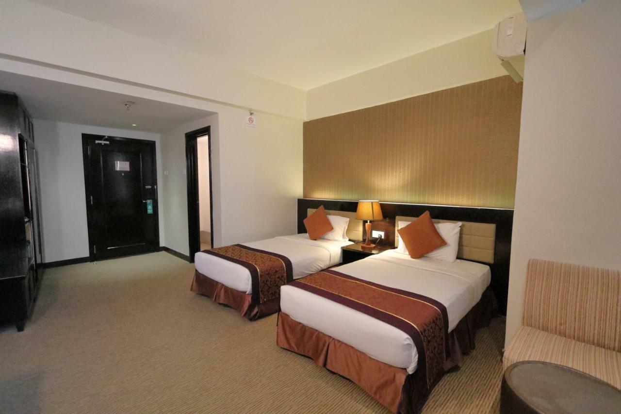 The Guest Hotel & Spa Port Dickson Exteriör bild